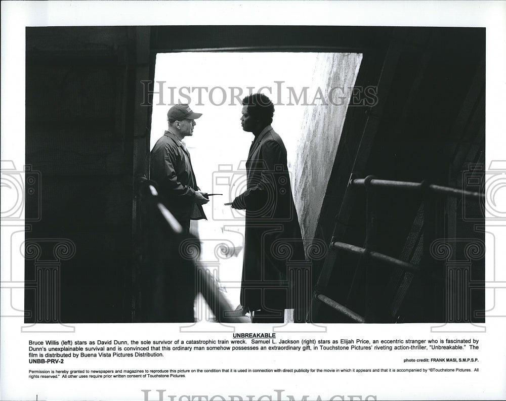 Press Photo Bruce Willis, Samuel L. Jackson, &quot;Unbreakable&quot;- Historic Images