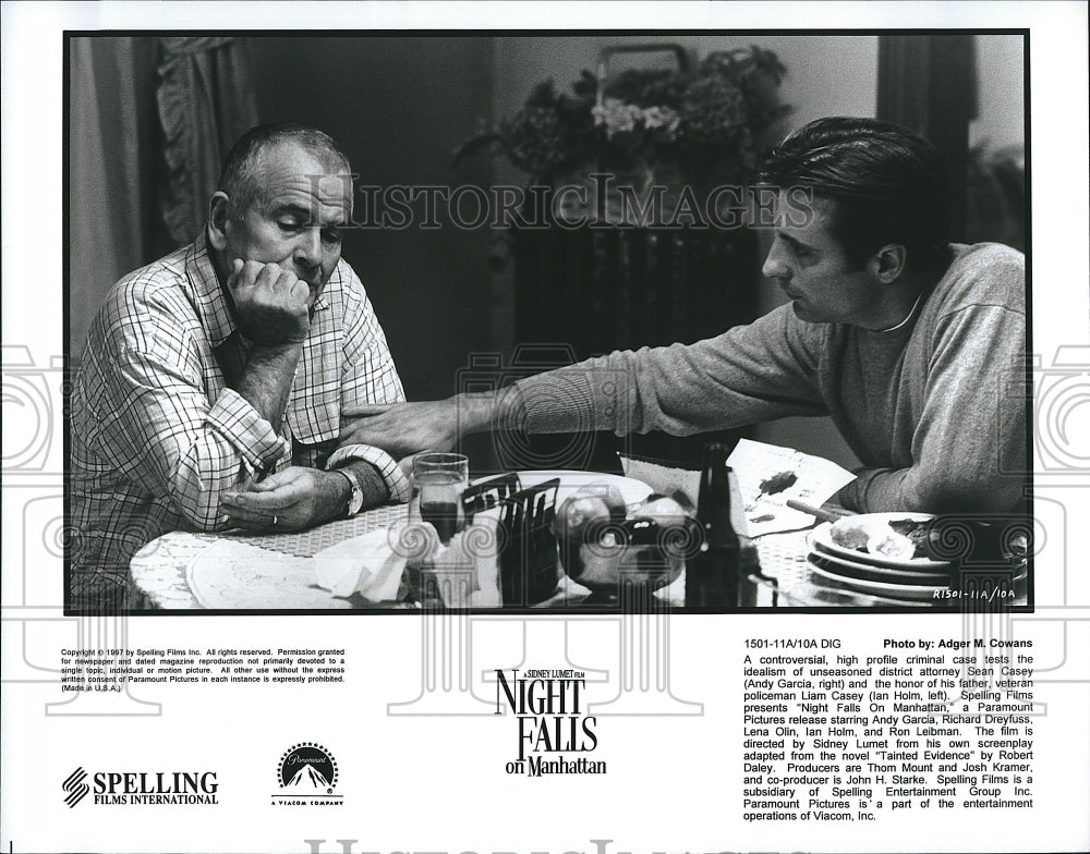 1997 Press Photo Andy Garcia Actor Ian Holm Night Falls On Manhattan Movie Film- Historic Images