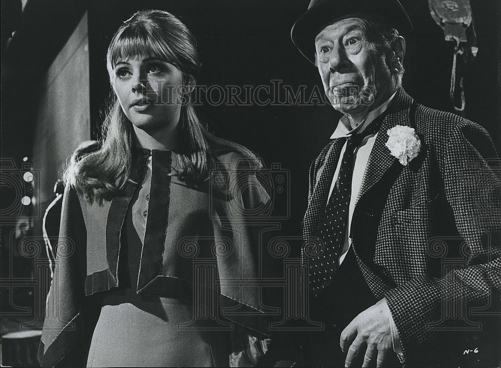 Press Photo Britt Ekland, Bert Lahr, &quot;The Night They Raided Minsky&#39;s&quot;- Historic Images