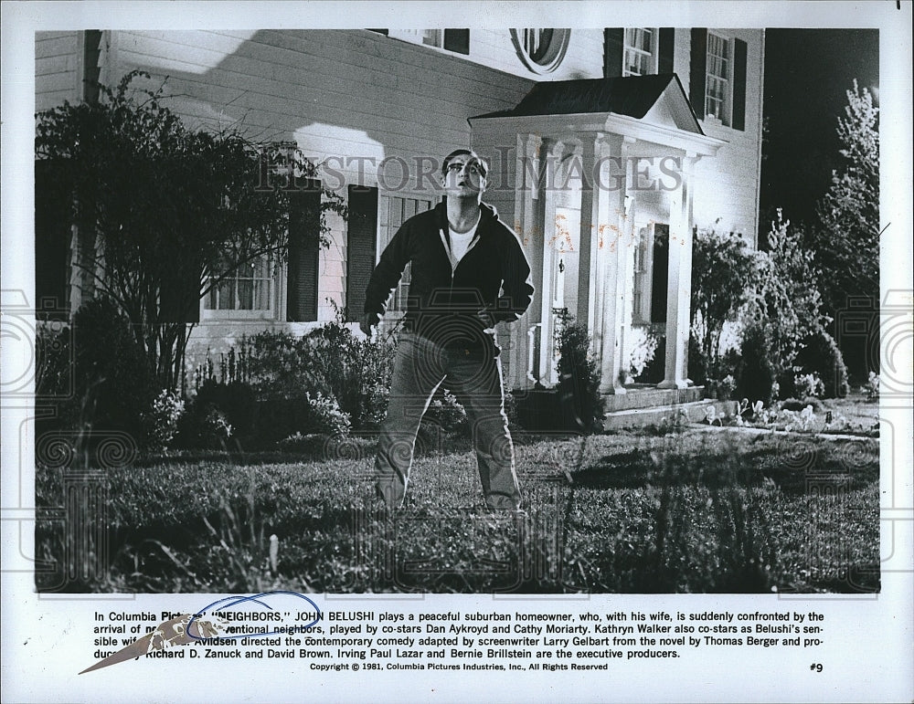 1981 Press Photo John Belushi In A Scene From Film &quot;Neighbors&quot;- Historic Images