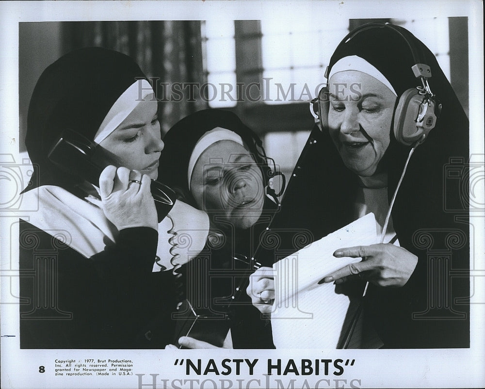 1977 Press Photo &quot;Nasty Habits&quot;Glenda Jackson,Anne Jackson,Geraldine Page- Historic Images