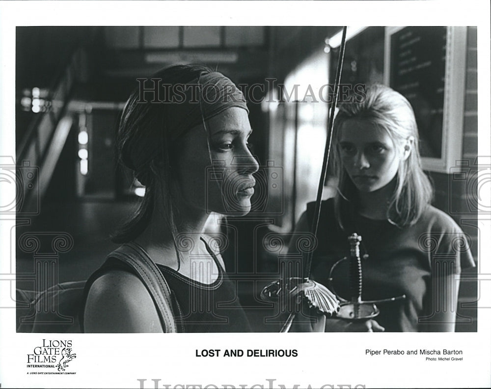 Press Photo Piper Perabo, Mischa Barton, &quot;Lost and Delirious&quot;- Historic Images