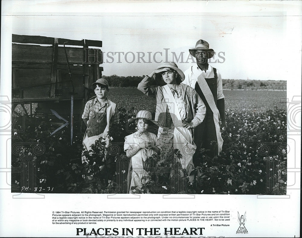 1984 Press Photo Sally Field Gennie James Yankton Hatten Places In Heart Movie- Historic Images