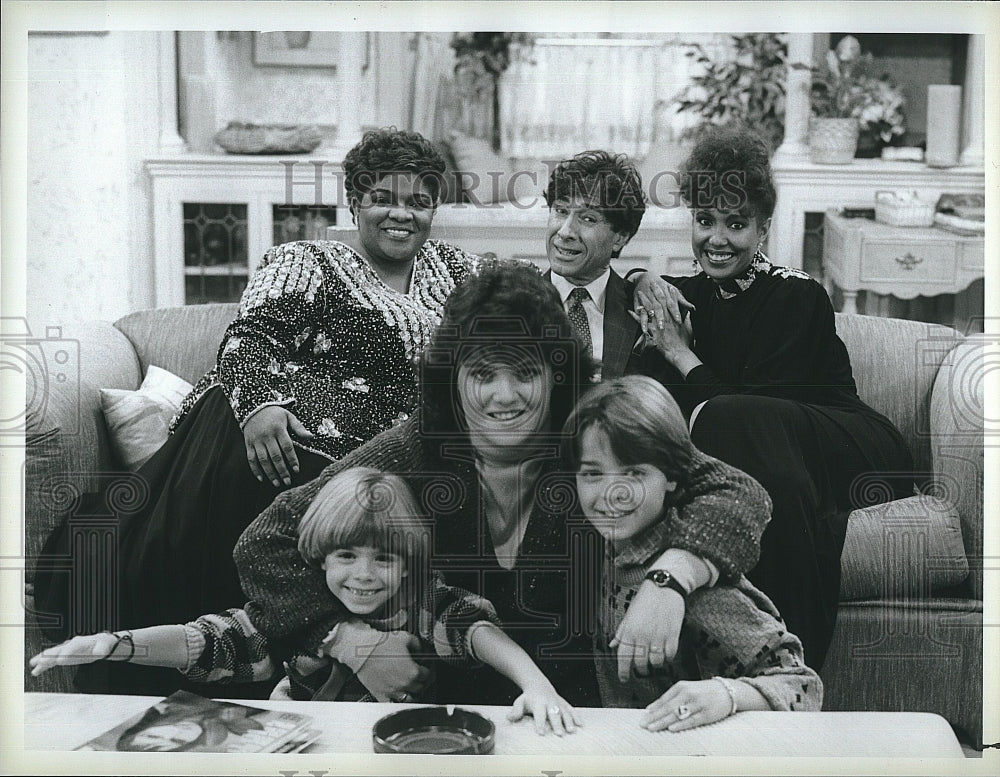 1986 Press Photo &quot;Gimme A Break&quot; Nell Carter,Paul Sand,T Hopkins,M Lawrence- Historic Images