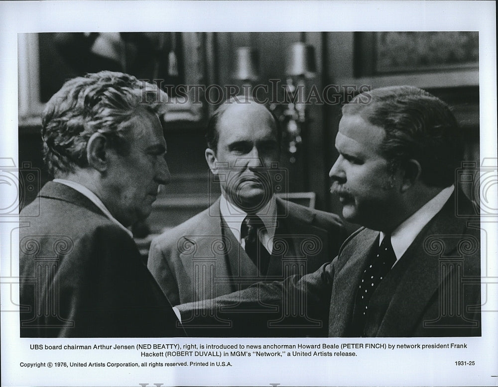 1976 Press Photo &quot;Network&quot; Ned Beatty, Peter Finch,Robert Duvall- Historic Images