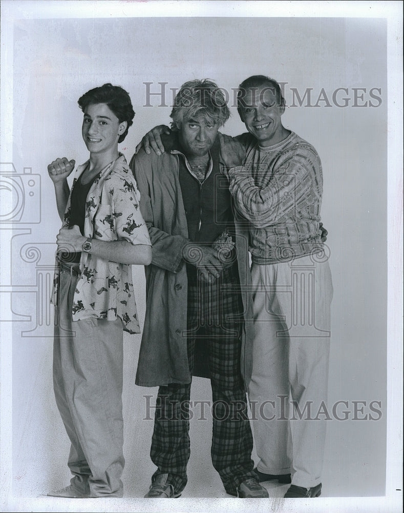 1987 Press Photo Down Out Beverly Hills Series Hector Elizondo Tim Thomerson- Historic Images