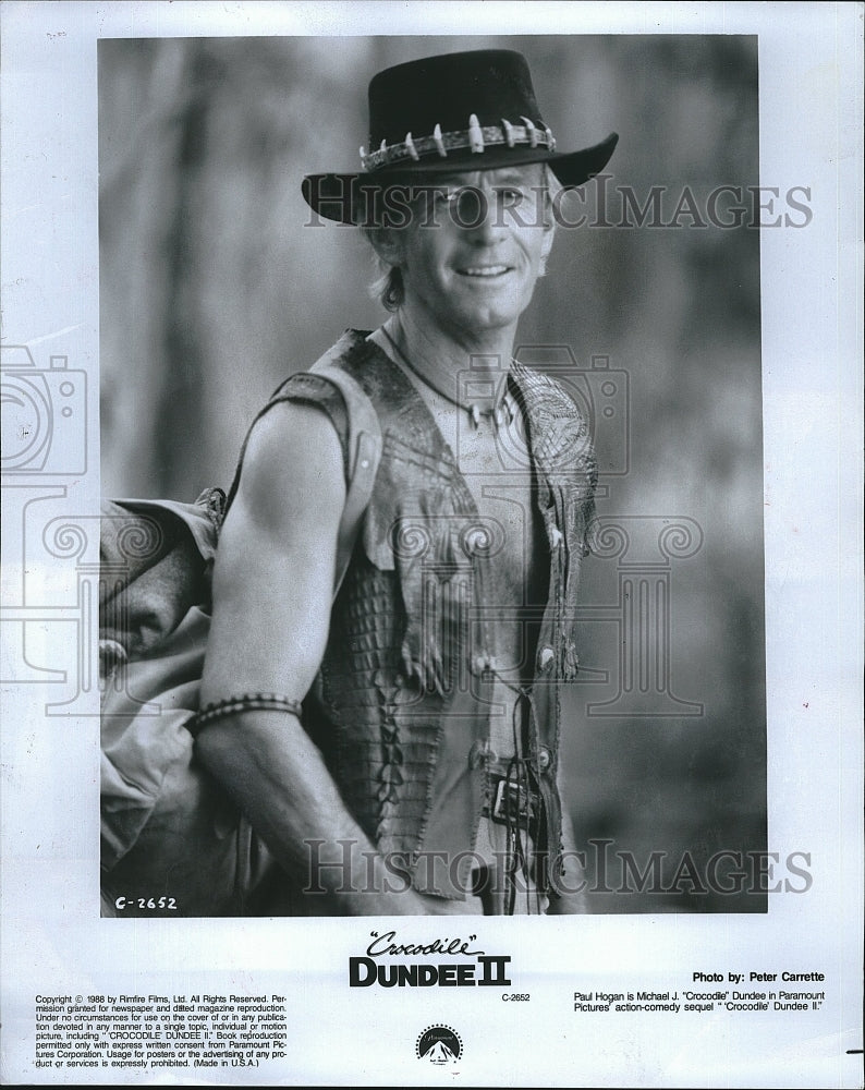 1988 Press Photo Actor Paul Hogan in &quot;Crocodile Dundee II&quot;- Historic Images