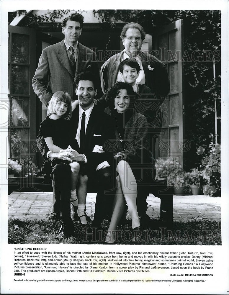 1995 Press Photo Actress Andie MacDowell &amp; Nathan Watt in &quot;Unstrung Heroes&quot;- Historic Images