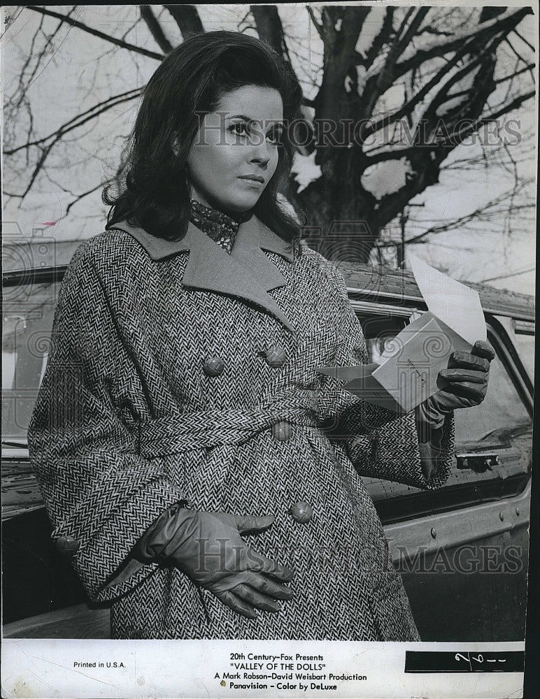 1969 Press Photo Actress Barbara Parkins In Valley Of The Dolls- Historic Images