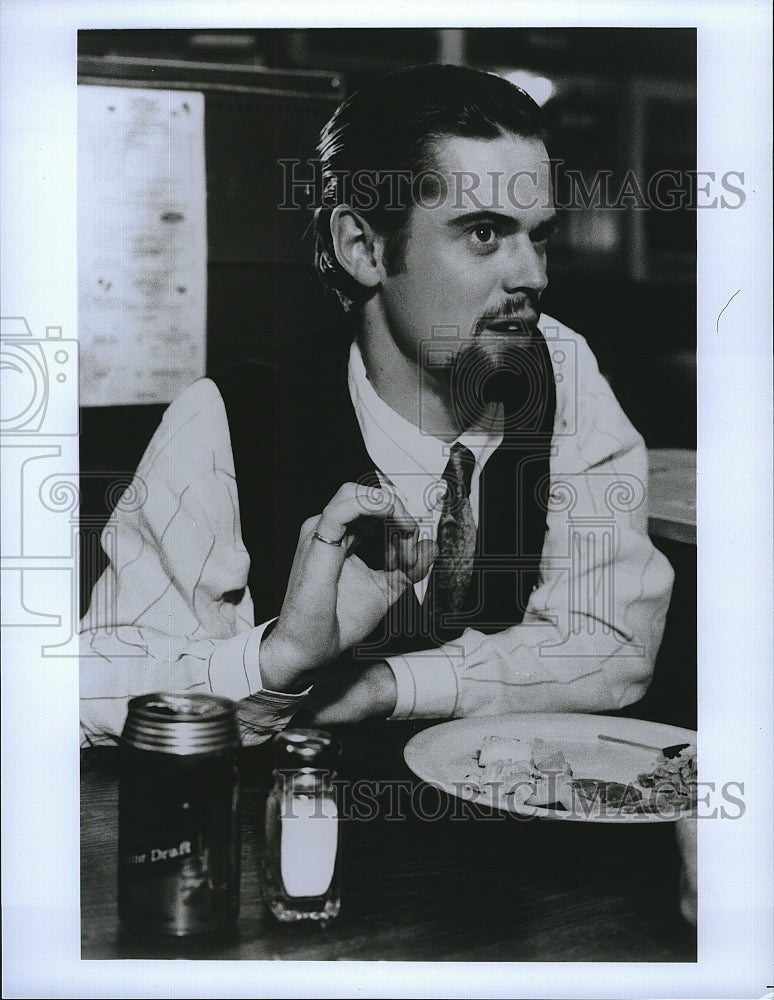 1990 Press Photo  Tommy Chong in &quot;Far Out Man&quot;- Historic Images