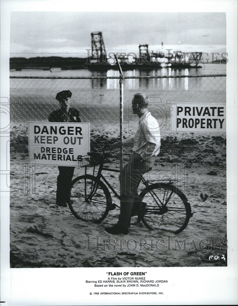 1985 Press Photo A Scene From &quot;Flash Of Green&quot; Starring Ed Harris- Historic Images