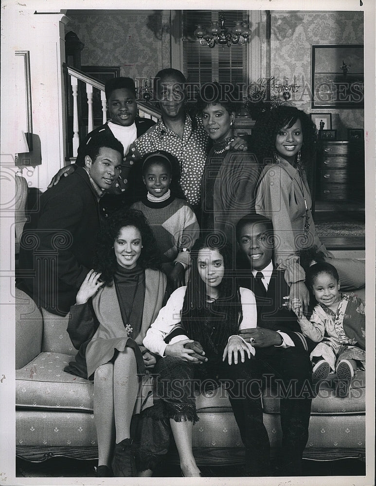 1989 Press Photo Geoffrey Owens &amp; Bill Cosby star in &quot;The Cosby Show&quot;- Historic Images