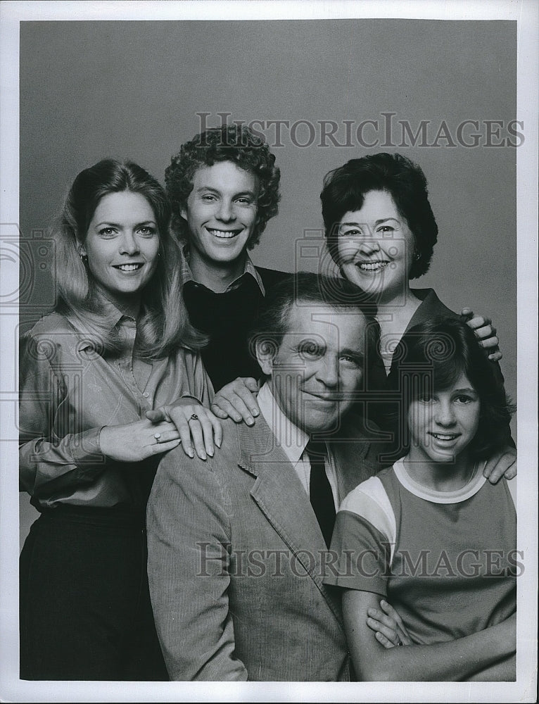 1976 Press Photo K. McNichol, S. Thompson, G. Frank, M. Baxter-Birney &quot;Family&quot;- Historic Images