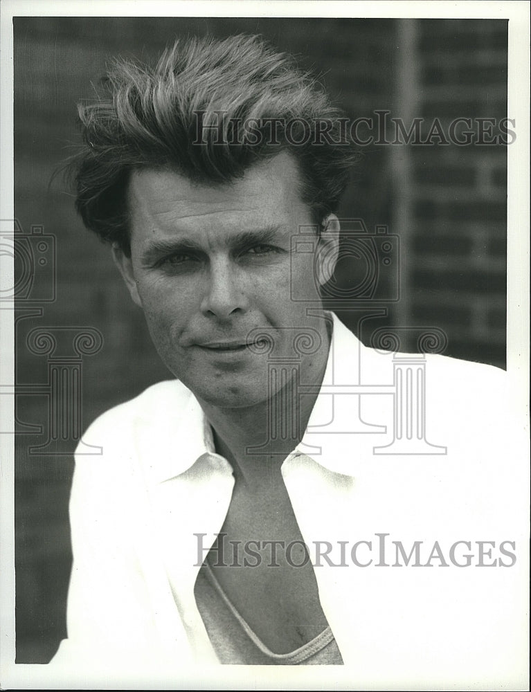 1987 Press Photo Nicholas Campbell &quot;Diamonds&quot;- Historic Images