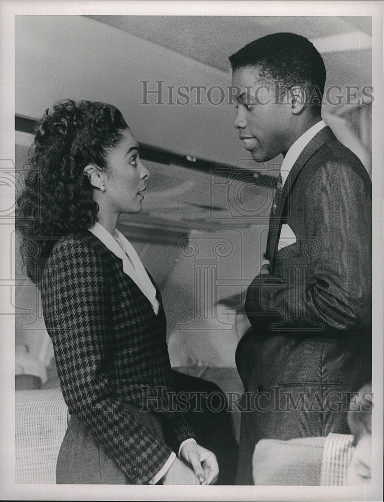 1989 Press Photo Actress Jasmine Guy &amp; Kadeem Hardison in &quot;A Different World&quot;- Historic Images