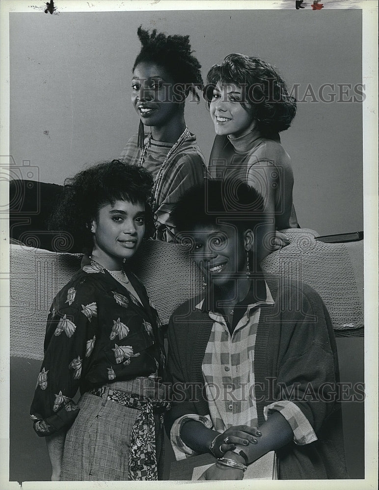 1987 Press Photo A Different World Lisa Bonet Phyliss Stickney Marisa Tomei Dawn- Historic Images