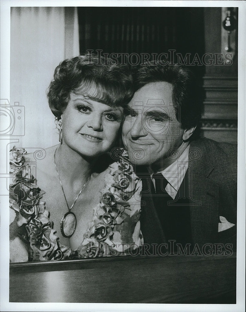 1987 Press Photo Angela Lansbury and Anthony Newley in &quot;Murder, She Wrote&quot;.- Historic Images