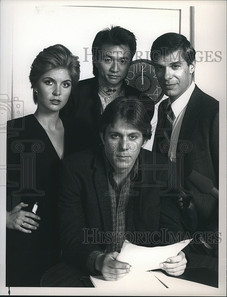 1988 Press Photo Actor Gary Cole,Wendy Kilbourne In &quot;Midnight Caller&quot;- Historic Images