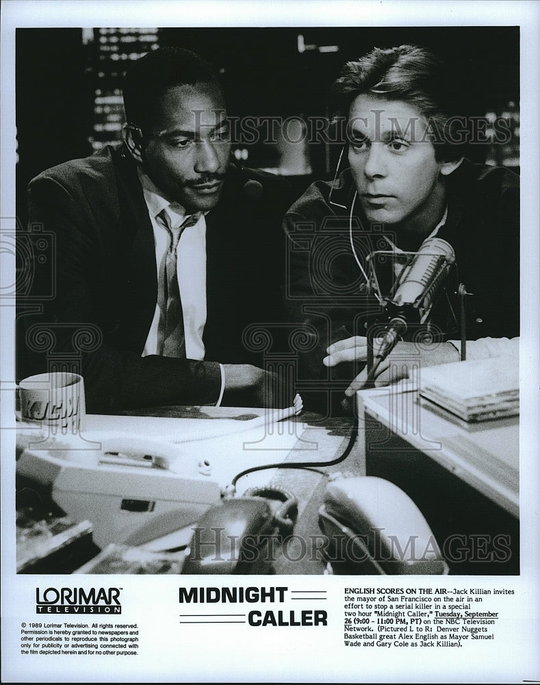 1989 Press Photo Denver Nuggets and Gary Cole in &quot;Midnight Caller&quot;.- Historic Images