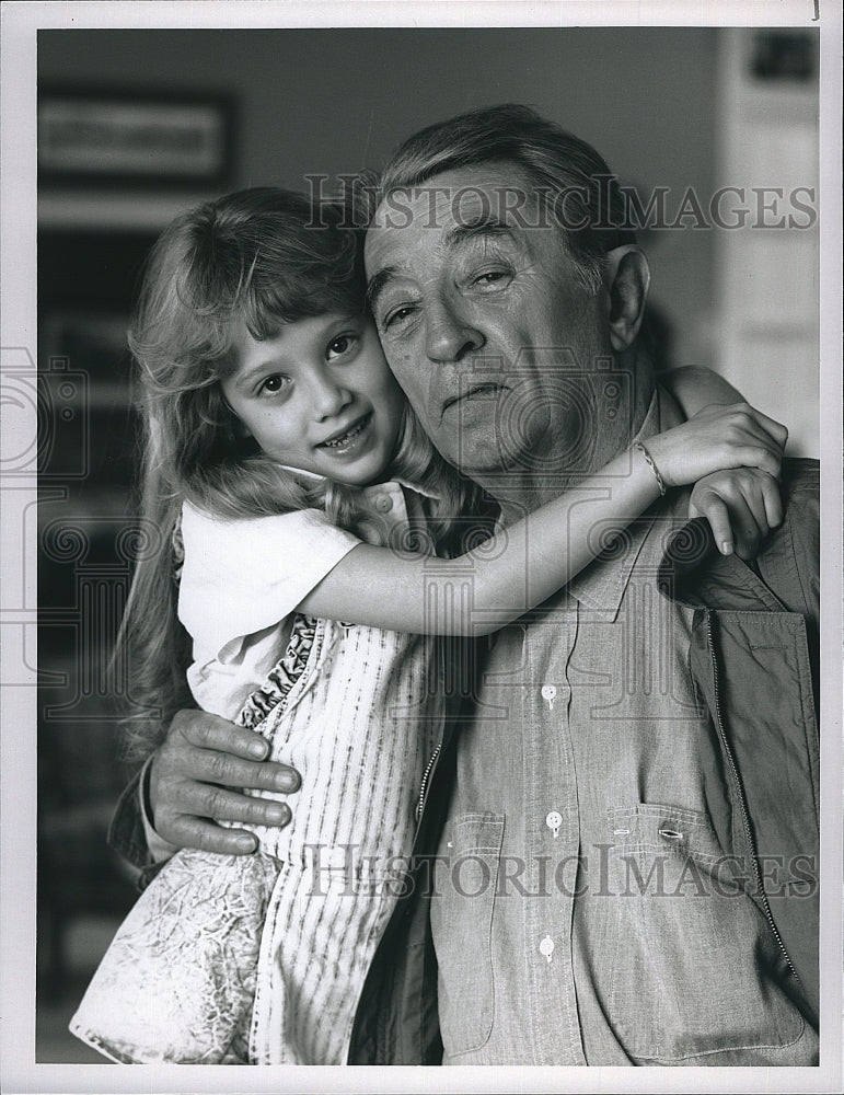 1990 Press Photo  &quot;A Family for Joey&quot; Robert Mitchum,Jessica Player- Historic Images