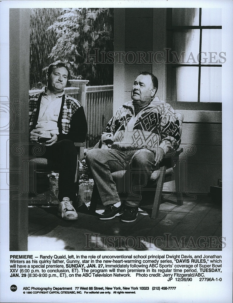 1990 Press Photo Actors Randy Quaid &amp; Jonathon Winters in &quot;Davis Rules&quot;- Historic Images