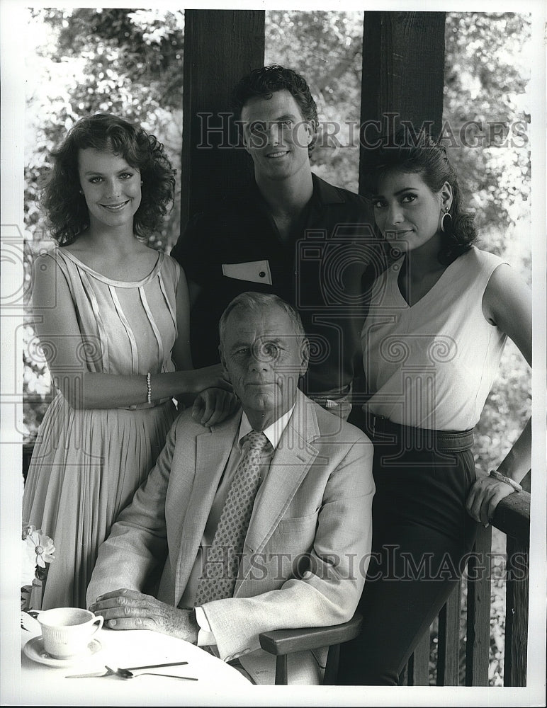 1988 Press Photo Melora Hardin and Constance Marie in &quot;Dirty Dancing&quot;- Historic Images