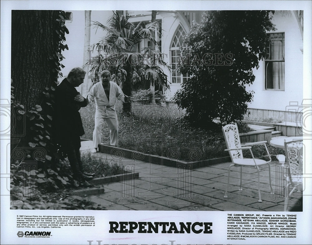 1987 Press Photo Scene From Movie &quot;Repentance&quot;- Historic Images