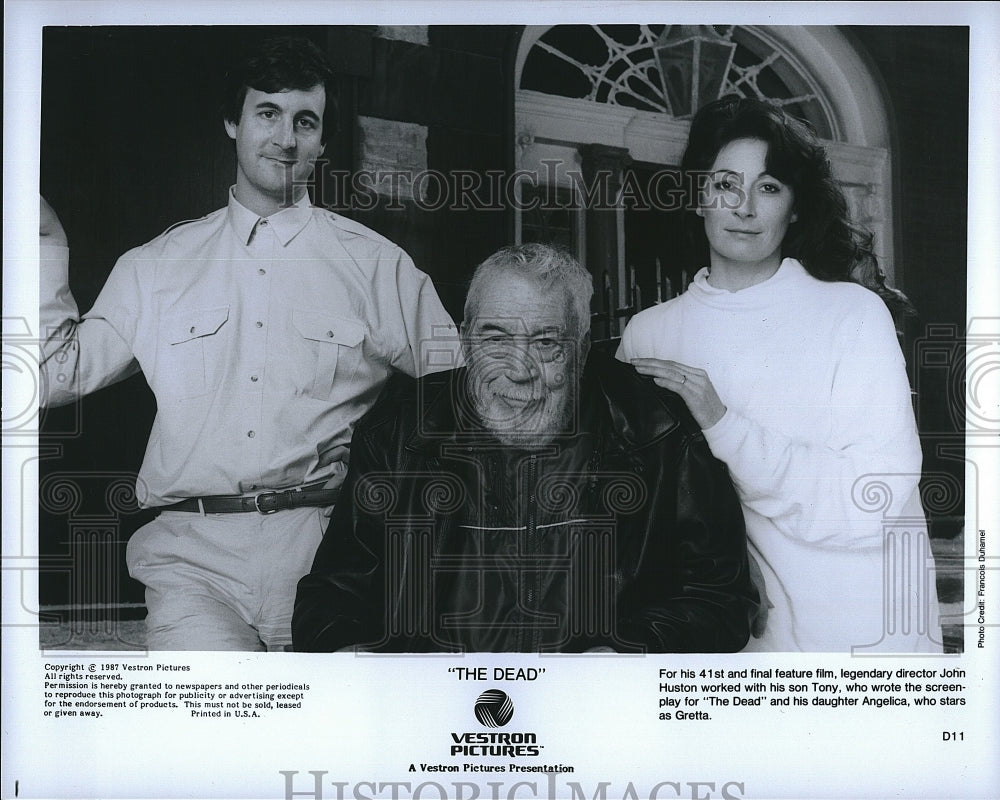 1987 Press Photo Director John Huston On Set Of &quot;The Dead&quot;- Historic Images