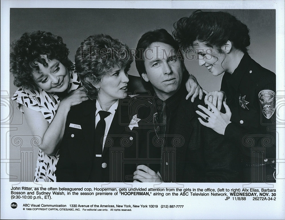 1988 Press Photo John Ritter Alix Elias and Barbara Bosson in &quot;Hooperman&quot;- Historic Images