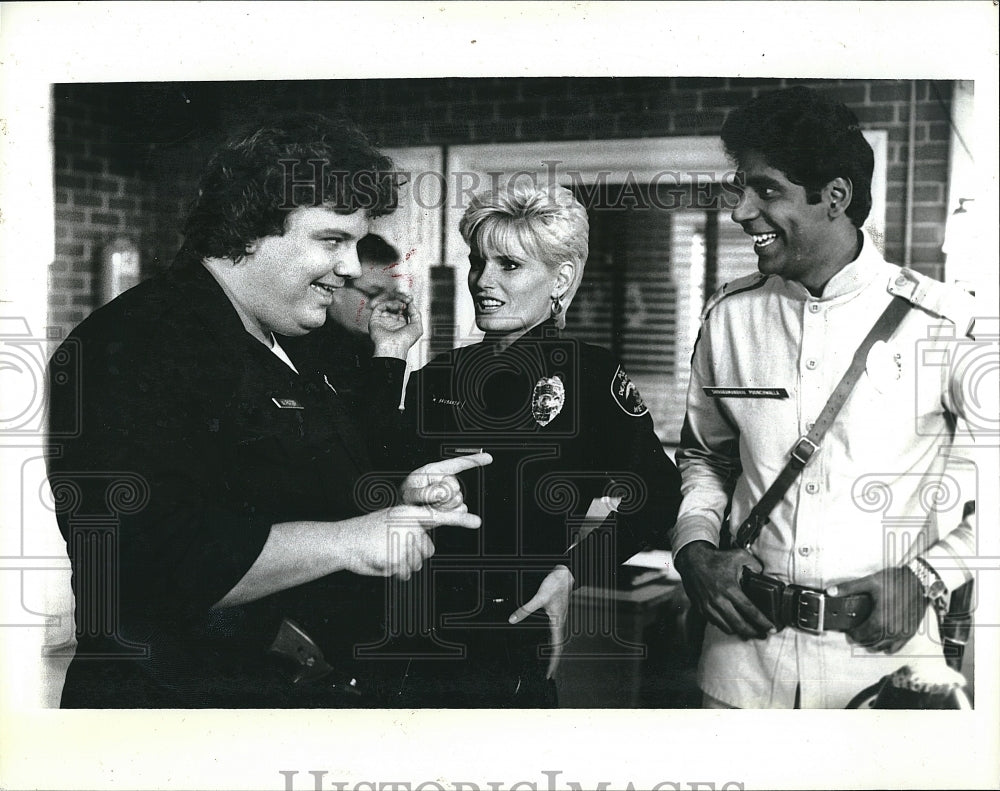 1986 Press Photo &quot;The Last Precinct&quot;R Ducommun,Randi Brooks, Vijay Amritraj- Historic Images