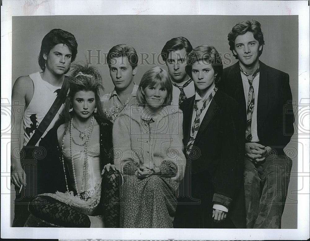 1988 Press Photo Rob Lowe, Demi Moore &amp; Emilio Estevez in &quot;St, Elmo&#39;s Fire&quot;- Historic Images