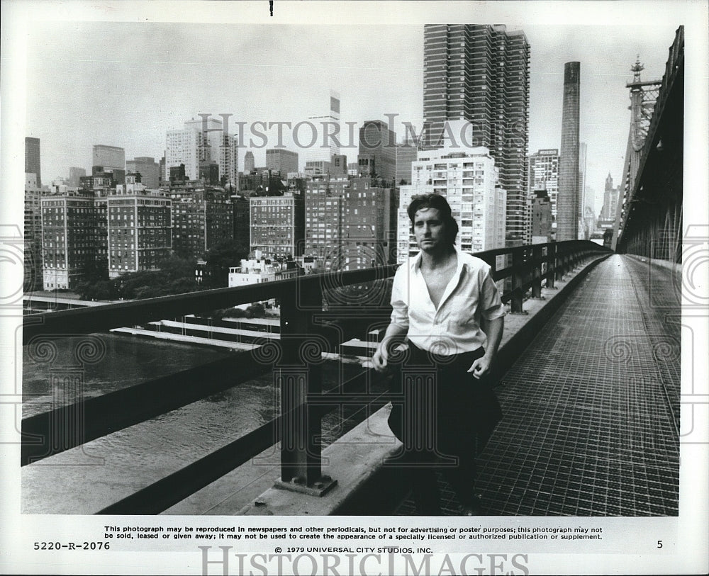 1979 Press Photo &quot;Running&quot; starring Michael Douglas- Historic Images