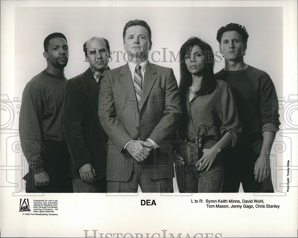 1990 Press Photo Actor Byron Keith Minns &amp; Cast Members of &quot;DEA&quot;- Historic Images