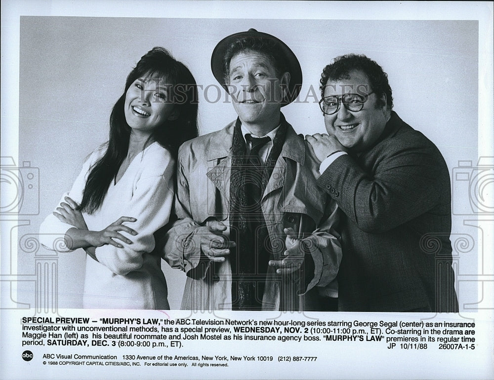 1988 Press Photo George Segal Josh Mostel and Maggie Han in &quot;Murphy&#39;s Law&quot;- Historic Images