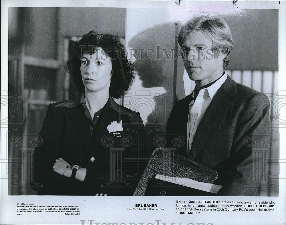 1980 Press Photo Actress Jane Alexander, Robert Redford In Brubaker- Historic Images