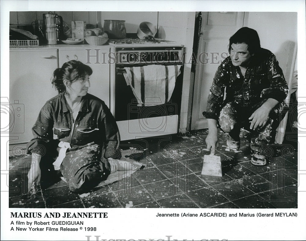 1998 Press Photo Ariane Ascaride and Gerard Meylan in &quot;Marius and Jeannette&quot;- Historic Images