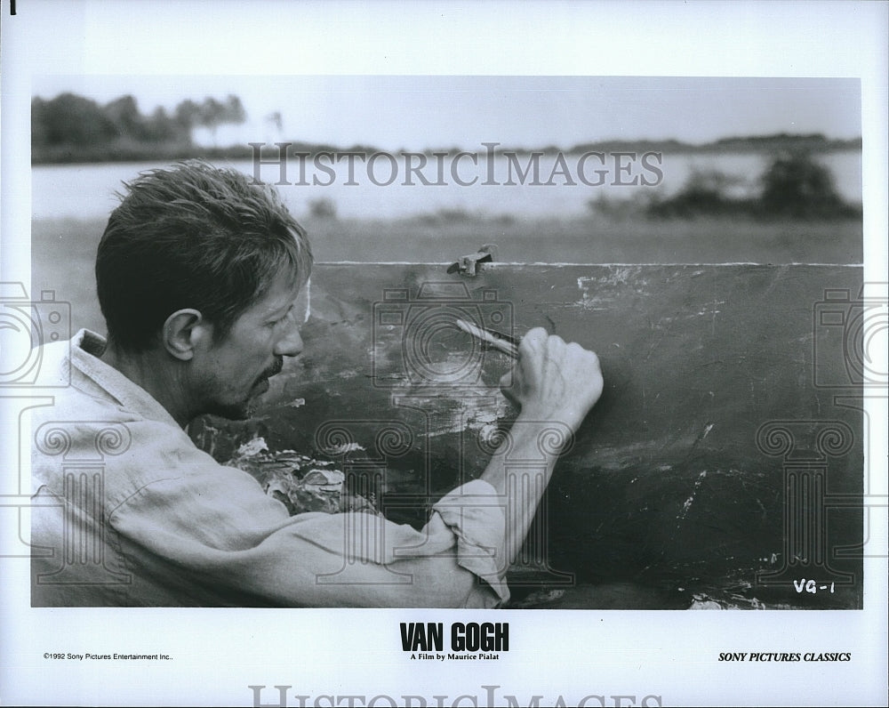 1992 Press Photo Jacques Dutronc stars in &quot;Van Gogh&quot; - Historic Images