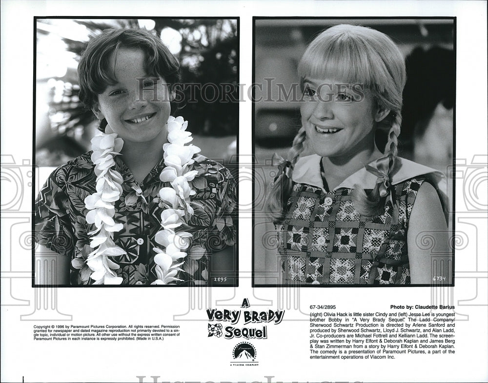 1996 Press Photo Actress Olivia Hack &amp; Jesse Lee In &quot;A Very Brady Sequel&quot; - Historic Images