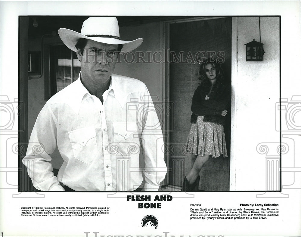 1993 Press Photo Dennis Quaid & Meg Ryan star in "Flesh and Bone" - Historic Images