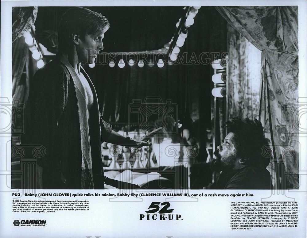 1986 Press Photo John Glover and Clarence Williams III in 52 Pick-Up- Historic Images