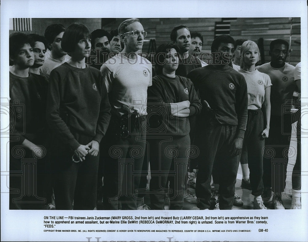 1988 Press Photo Actresses Rebecca DeMornay, Mary Gross &amp; Larry Cedar in &quot;FEDS&quot;- Historic Images