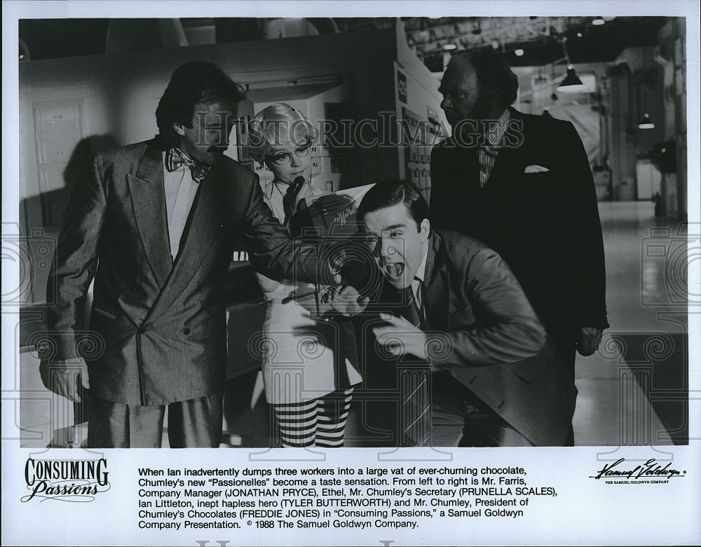 1988 Press Photo Tyler Butterworth Pryce Scales Jones in &quot;Consuming Passions&quot;- Historic Images