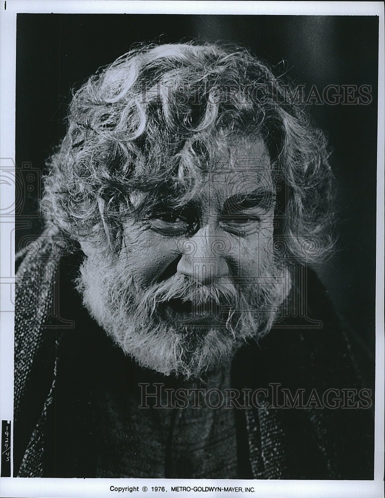 1976 Press Photo Actor in Scene from Unknown MGM Film- Historic Images