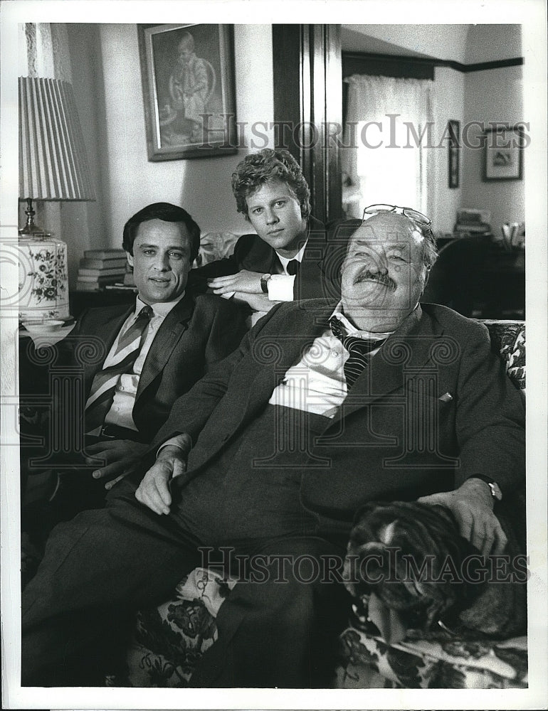 1987 Press Photo Joe Penny, Alan Campbell, William Conrad &quot;Jake and the Fatman&quot;- Historic Images