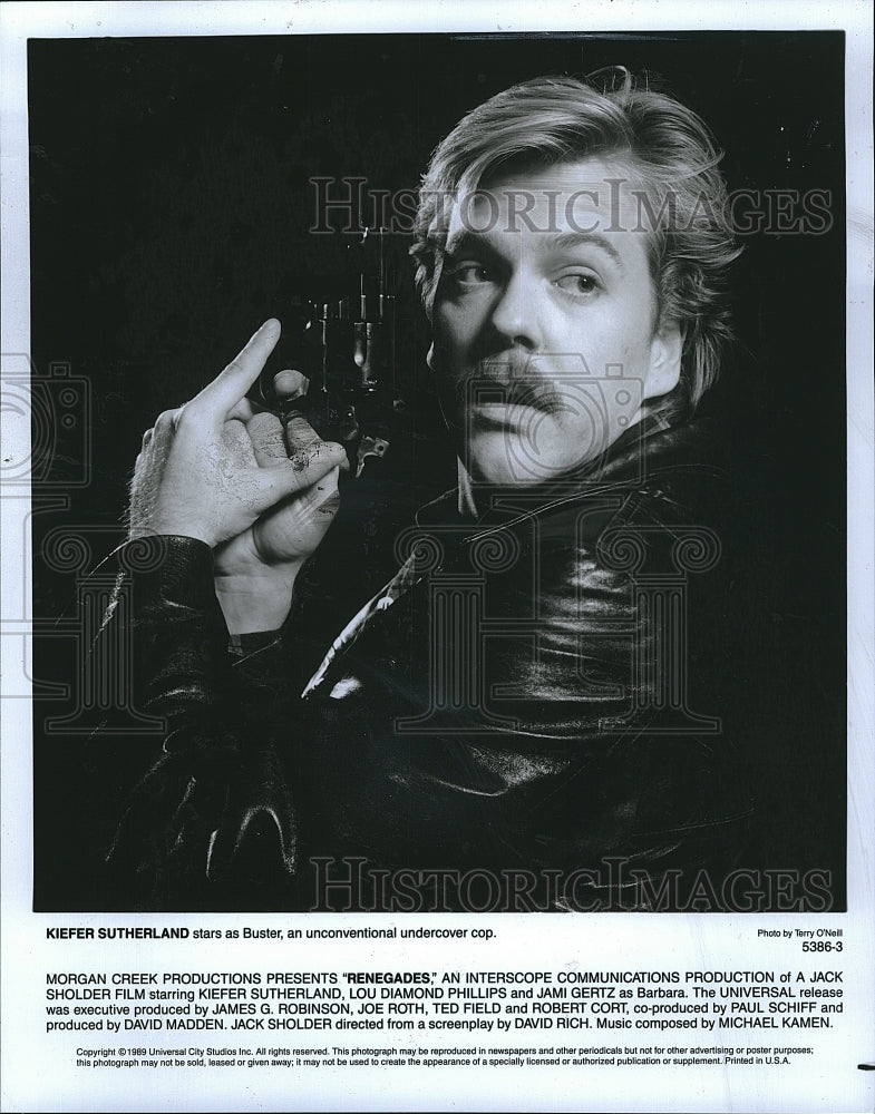 1989 Press Photo Kiefer Sutherland Stars As Buster In &quot;Renegades&quot;- Historic Images