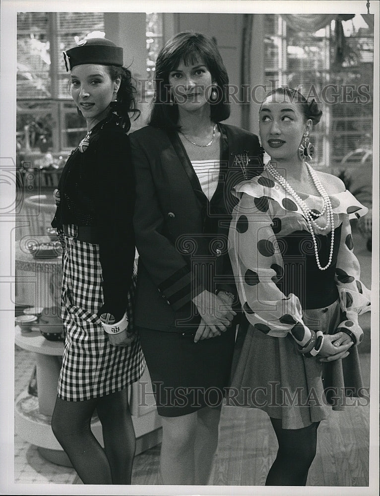 1989 Press Photo Chelsea Filed Christi Mellor Lisa Kudrow Just Temporary Sitcom- Historic Images