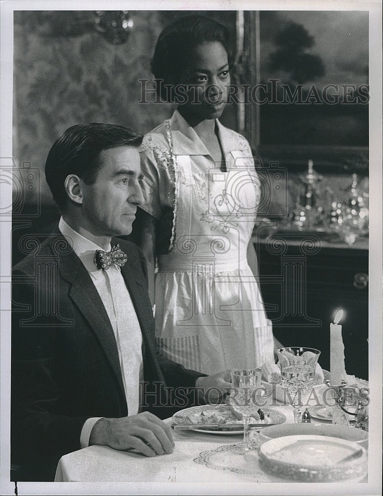 1992 Press Photo Sam Waterston and Regina Taylor in &quot;I&#39;ll Fly Away&quot;- Historic Images