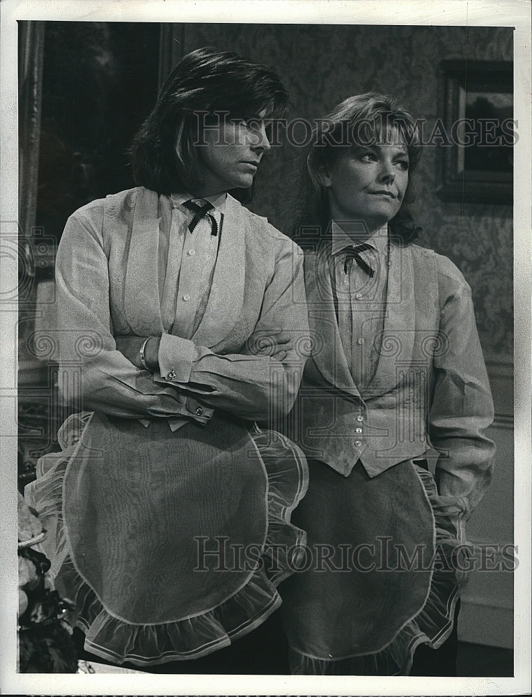 1988 Press Photo Actress Jane Curtin &amp; Susan Saint James In &quot;Kate &amp; Allie&quot;- Historic Images