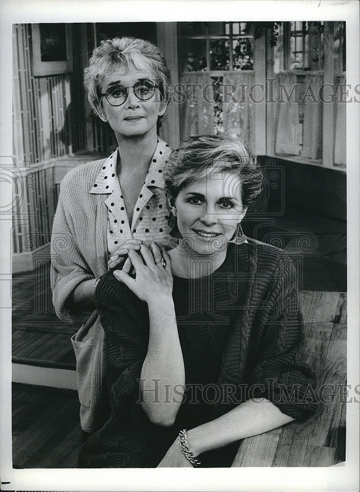 1986 Press Photo Lindsay Wanger Barbara Barrie Kate &amp; Allie- Historic Images