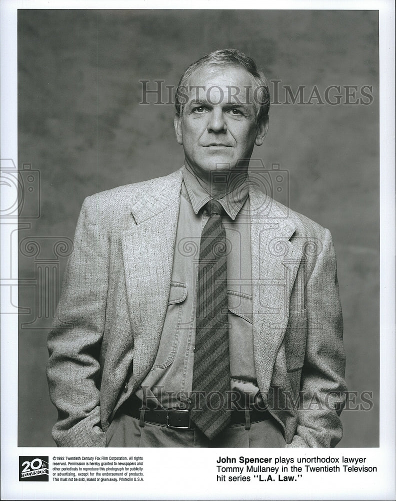 1992 Press Photo John Spencer American Actor L.A. Law Drama TV Series Show- Historic Images